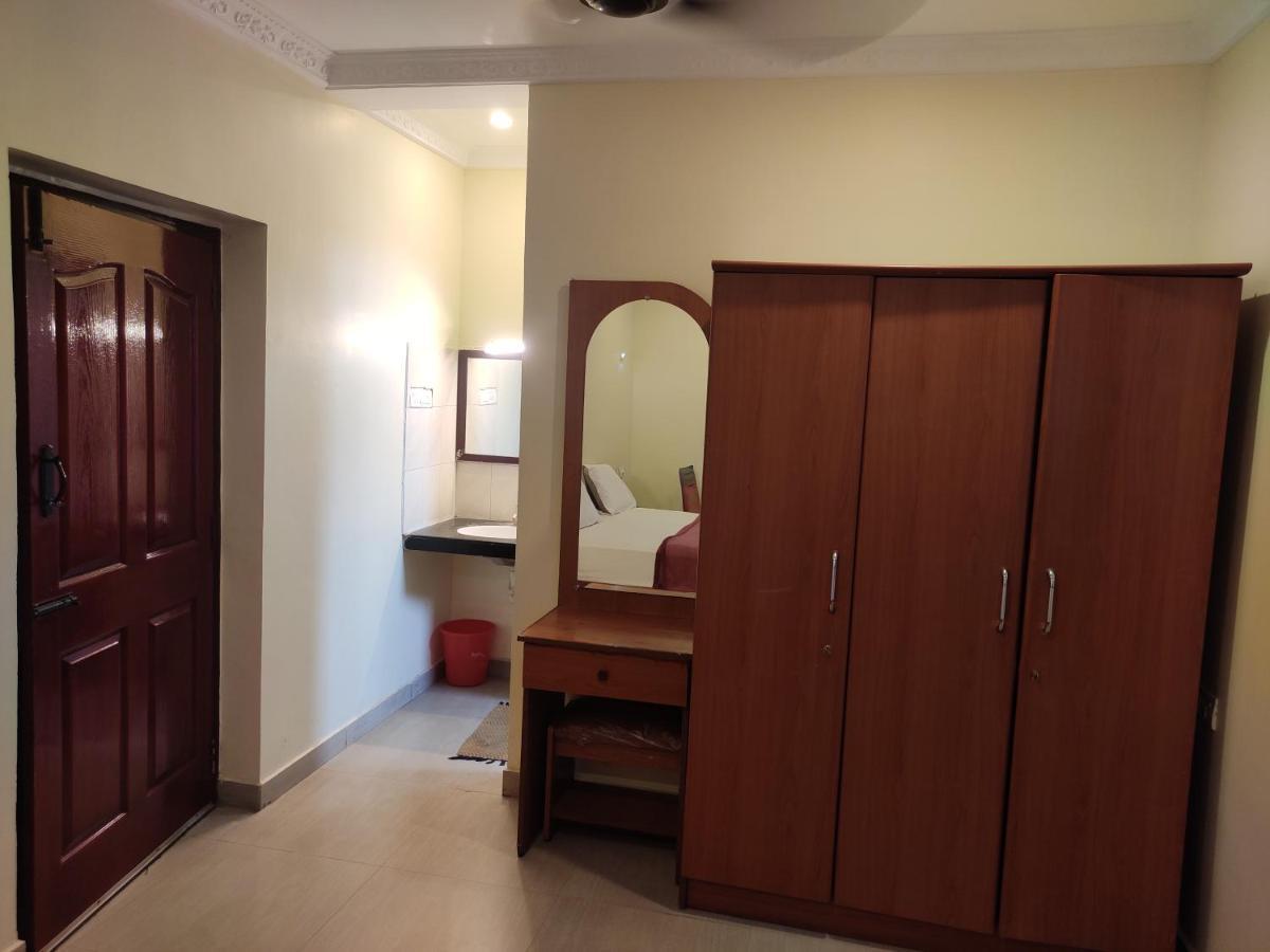Hotel Supreme Ac Rameshwaram Ngoại thất bức ảnh